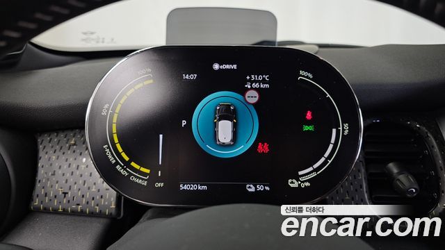 Mini Cooper 2024 — photo 8