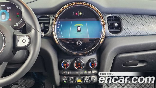 Mini Cooper 2024 — photo 14