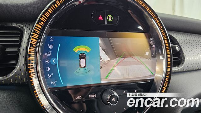 Mini Cooper 2024 — photo 15