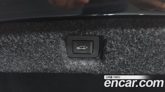 Cadillac CT6 2018 — photo 19