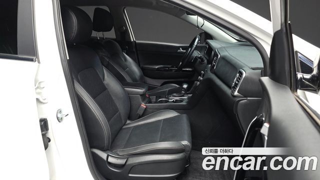 Kia Sportage 2016 — photo 17