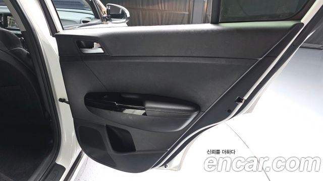 Kia Sportage 2016 — photo 15