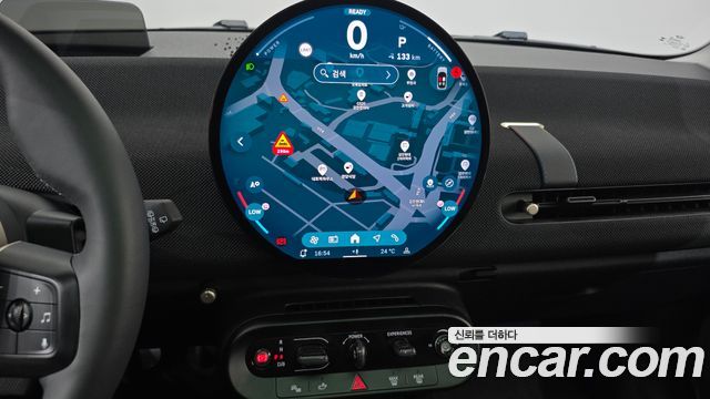 Mini Cooper 2024 — photo 20
