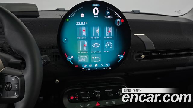 Mini Cooper 2024 — photo 21