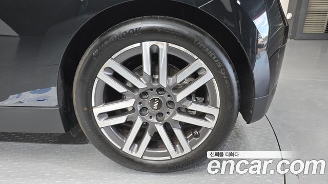 Mini Cooper 2024 — photo 7