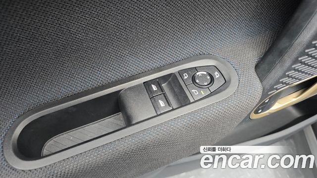 Mini Cooper 2024 — photo 33