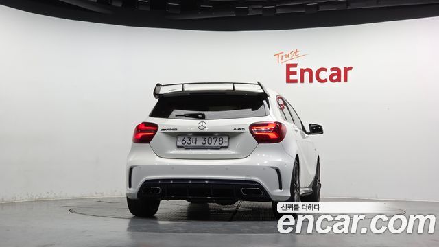 Mercedes-Benz A-Class 2018 — photo 4