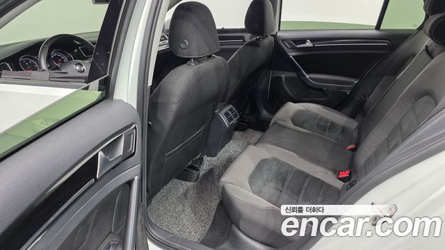 Volkswagen Golf 2015 — photo 18