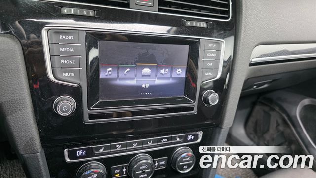 Volkswagen Golf 2015 — photo 21