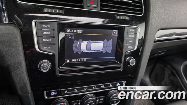 Volkswagen Golf 2015 — photo 24