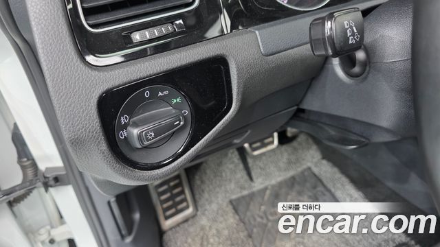 Volkswagen Golf 2015 — photo 25