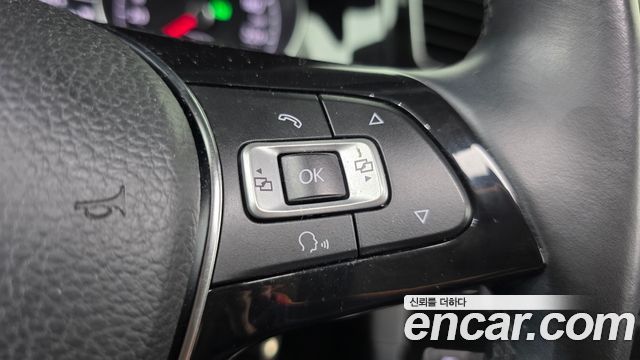 Volkswagen Golf 2015 — photo 26