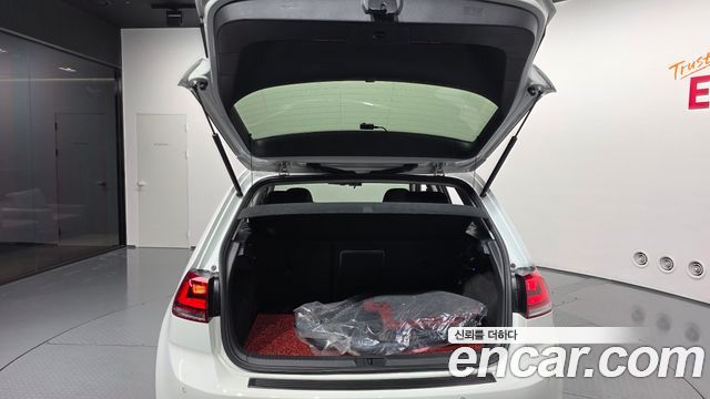 Volkswagen Golf 2015 — photo 32