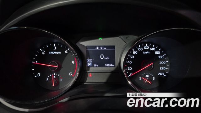 Kia Canival 2019 — photo 11