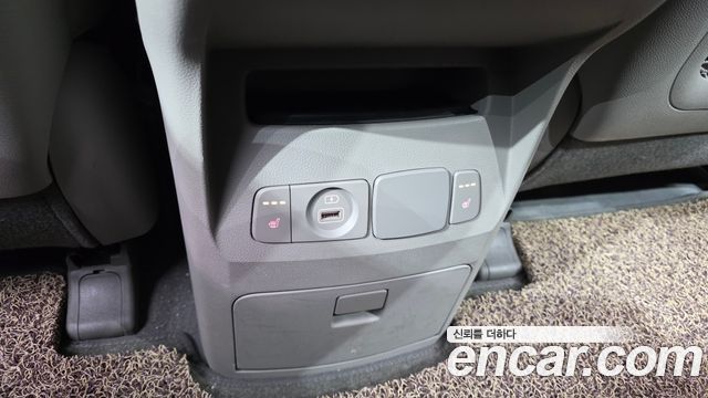 Kia Canival 2019 — photo 25