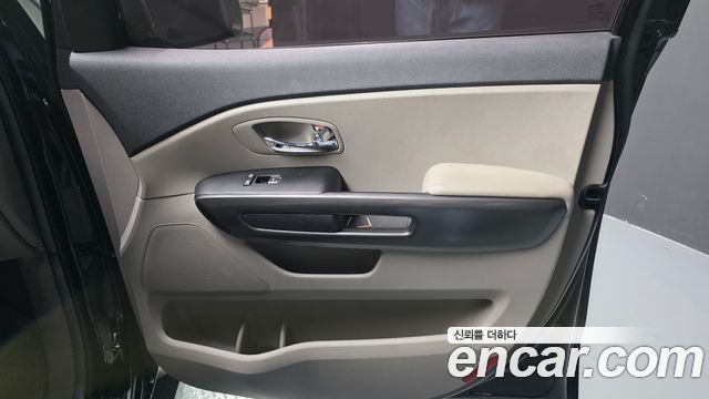Kia Canival 2019 — photo 15