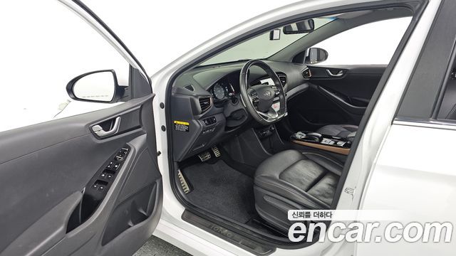 Hyundai Ioniq 2018 — photo 13