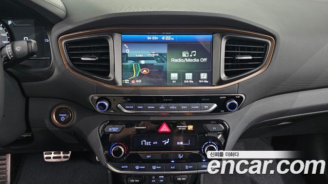 Hyundai Ioniq 2018 — photo 20