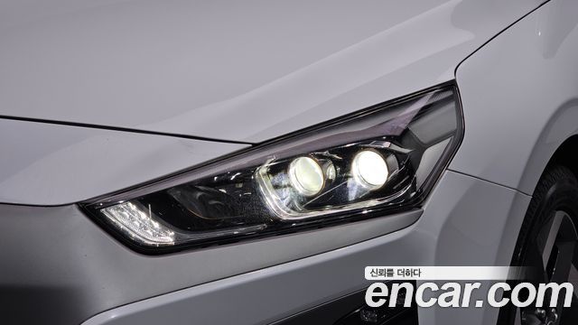 Hyundai Ioniq 2018 — photo 8