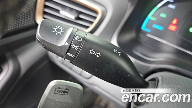 Hyundai Ioniq 2018 — photo 27