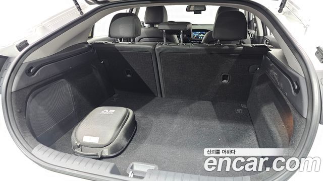 Hyundai Ioniq 2018 — photo 30