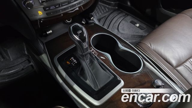 Infiniti QX60 2017 — photo 12