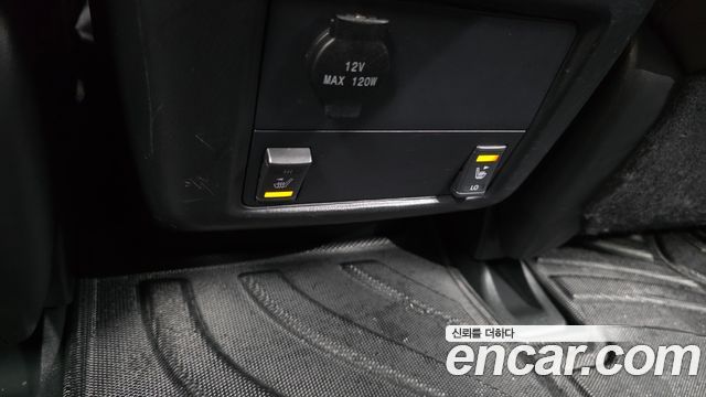 Infiniti QX60 2017 — photo 24