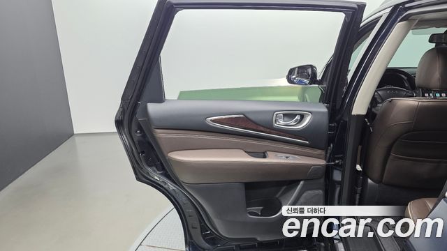 Infiniti QX60 2017 — photo 15