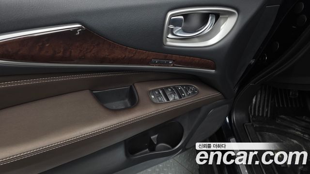 Infiniti QX60 2017 — photo 30