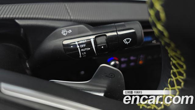 Kia EV6 2023 — photo 28