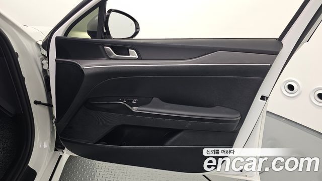 Kia K5 2026 — photo 14