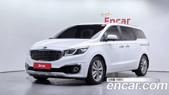 Kia Canival 2015 — photo 1