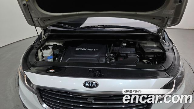 Kia Canival 2015 — photo 6