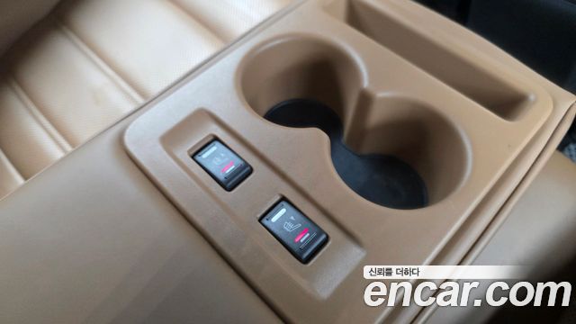 Renault Korea SM6 2021 — photo 24
