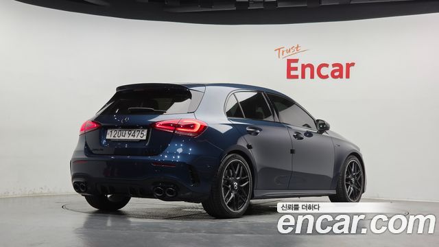 Mercedes-Benz A-Class 2023 — photo 2