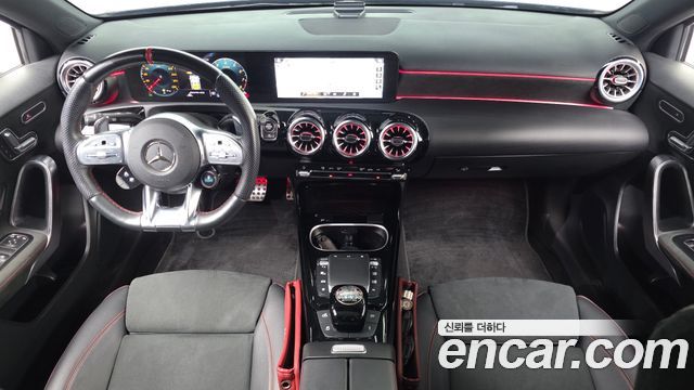 Mercedes-Benz A-Class 2023 — photo 10