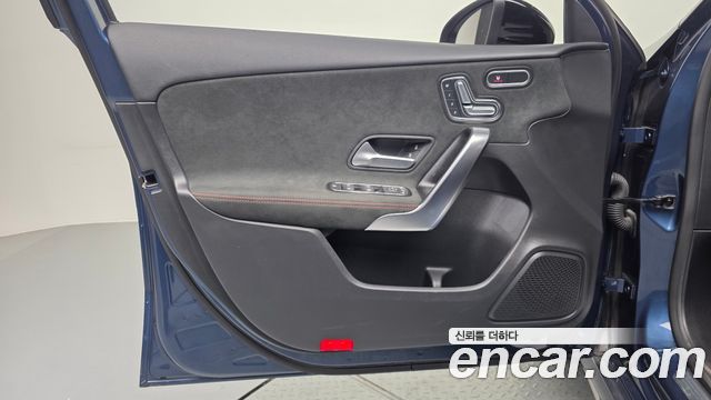 Mercedes-Benz A-Class 2023 — photo 14