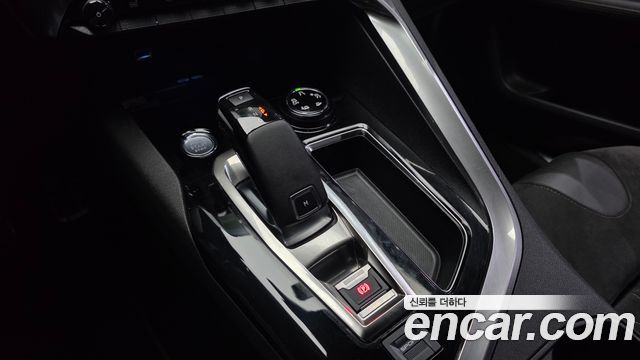 Peugeot 3008 2021 — photo 12