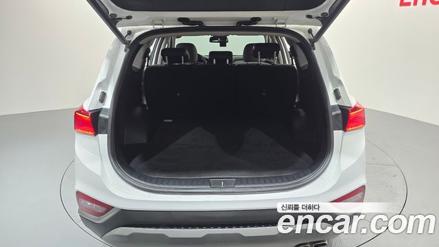 Hyundai Santafe 2019 — photo 22