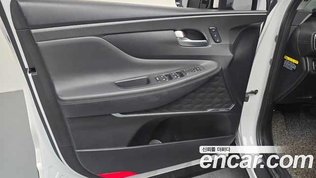 Hyundai Santafe 2019 — photo 14