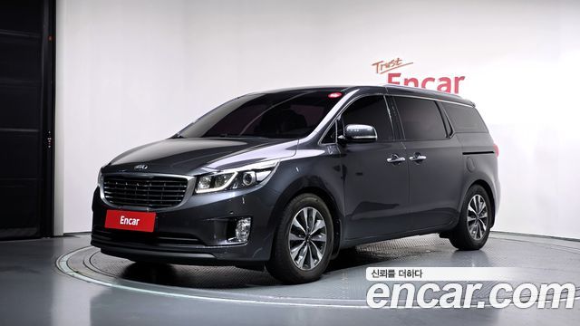 Kia Canival 2015 — photo 1