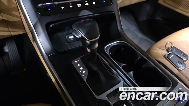 Kia Canival 2023 — photo 12
