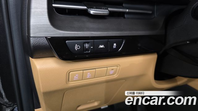 Kia Canival 2023 — photo 18