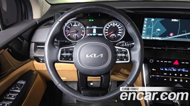 Kia Canival 2023 — photo 19