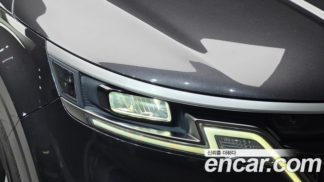 Kia Canival 2023 — photo 8
