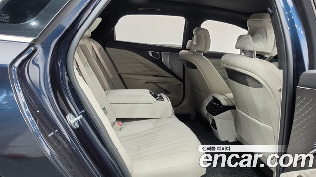 Kia K8 2023 — photo 12