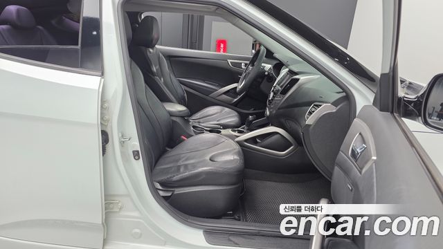Hyundai Veloster 2012 — photo 11