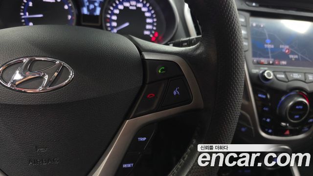 Hyundai Veloster 2012 — photo 18