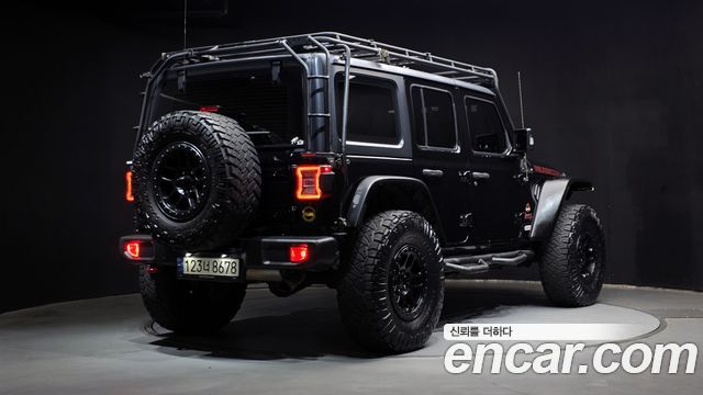 Jeep Wrangler 2021 — photo 2