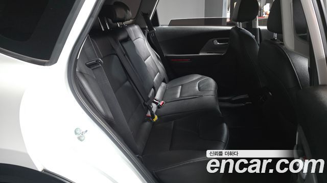Kia Niro 2024 — photo 18
